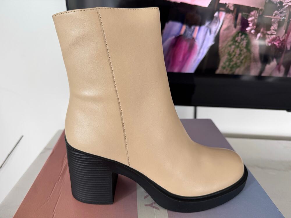 Lisa Vicky VALID-V Chunky Heel Ankle Boots | Size 7 NEW